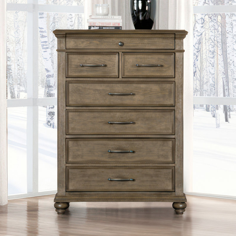 Baillons 7-Drawer Chest
