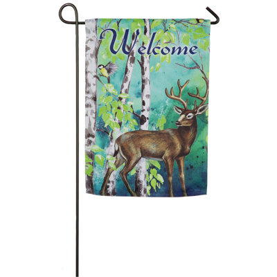Cerfs et arbres en polyester 18 po x l 13 po. bouleau drapeau de jardin