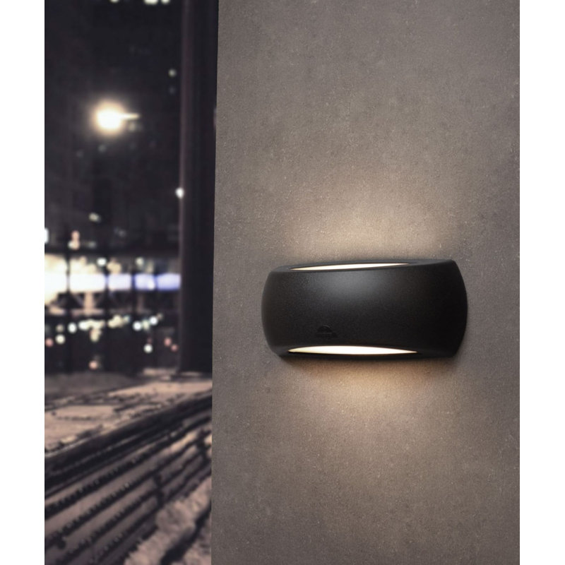 Groseiller Outdoor Flush Mount
