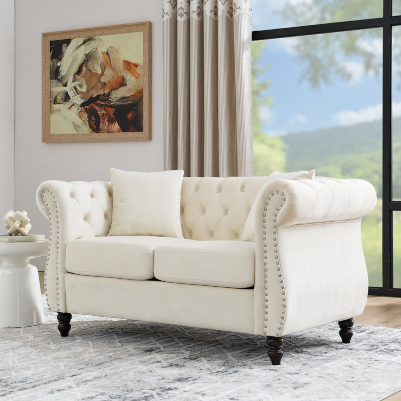 Canapé Chesterfield à accoudoirs roulés, Velours beige, H 30 po x l 58,8 po x P 29 po