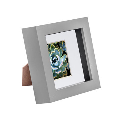 Nicola Spring - 3D Box Photo Frame - Mount