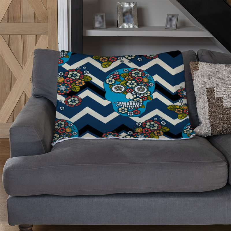 Reich Quilted Throw Blanket