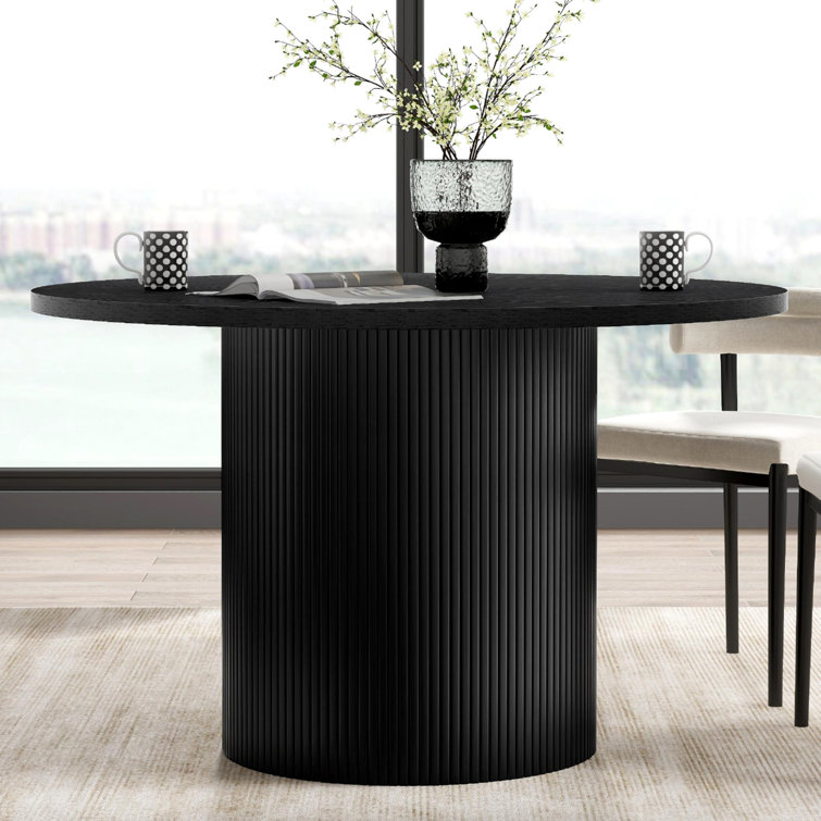 Charleily 47.2'' Solid Wood Round Dining Table
