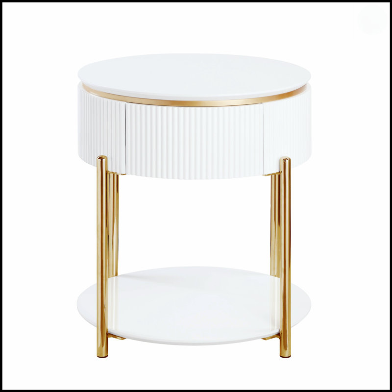 Table de bout à finition brillante et dorée Daveigh avec rangement intégré, parfaite pour les espaces modernes et élégants.