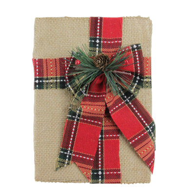Christmas Figurines & Collectibles