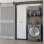 Armoire balai blanche avec tablettes de rangement