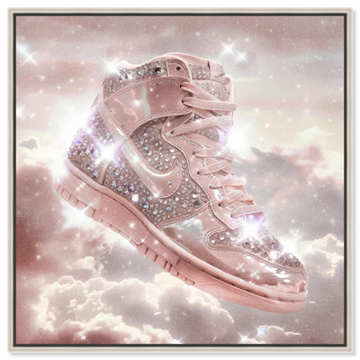 «Sparkling Sneaker in Sky Fashion», reproduction d'art sur toile par Art Remedy