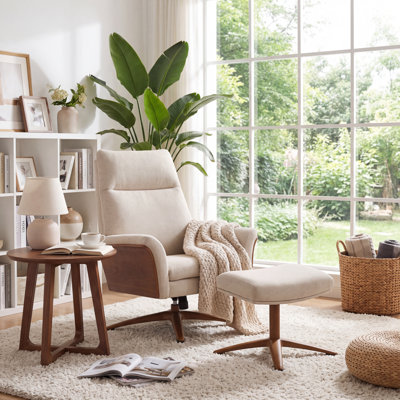 Fauteuil lounge contemporain en bois courbé avec repose-pieds assorti, fauteuil lounge ergonomique à dossier haut avec accoudoirs en bois et piètement à 4 branches pour salon et bureau