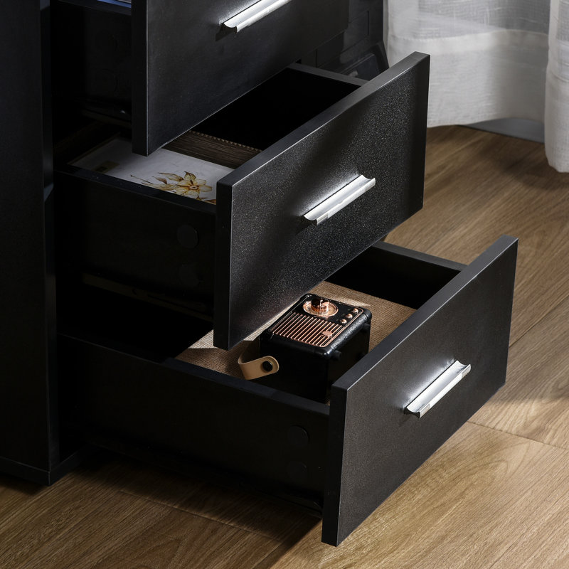Bureau Hearston, Noir