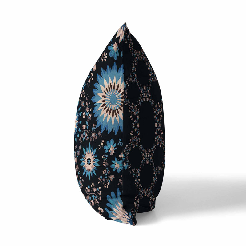 Coussin décoratif réversible Delightful Dandelions, H 20 po x l 20 po, Bleu / noir floral / géométrique