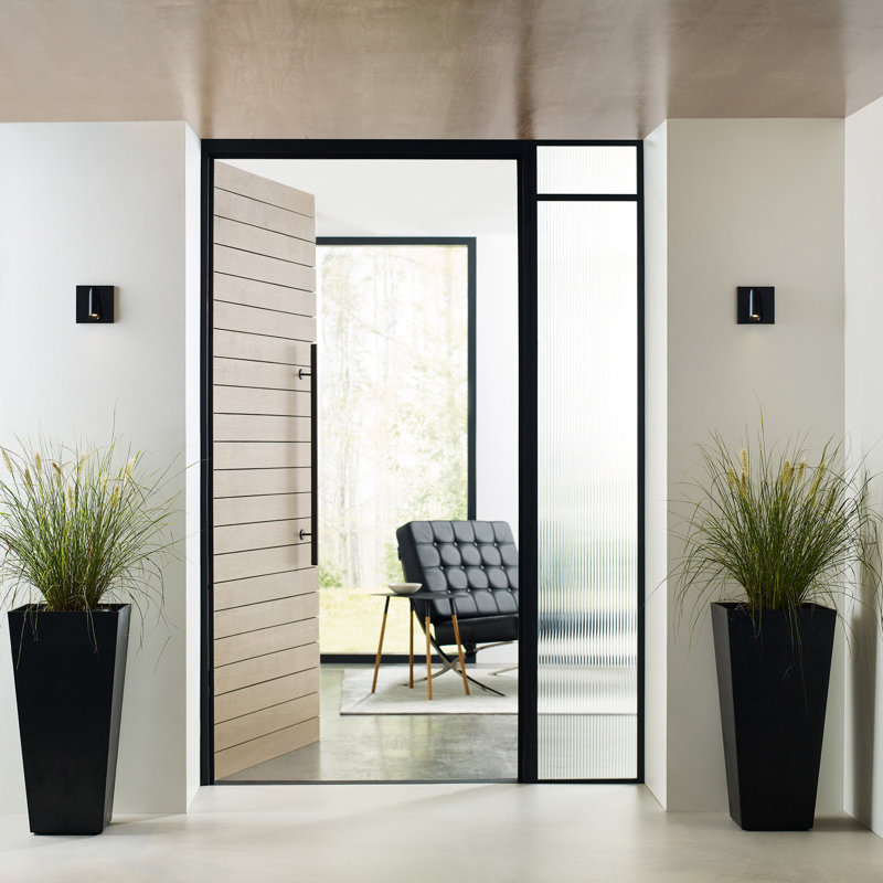 Ponte 1 - Light LED Outdoor Armed Sconce, 277V, Black