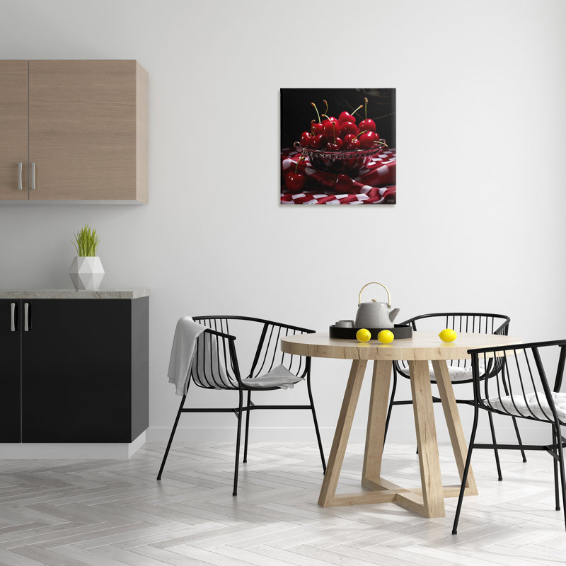 "Plump Cherries Still Life" par RB sur toile, H 24 po x l 24 po