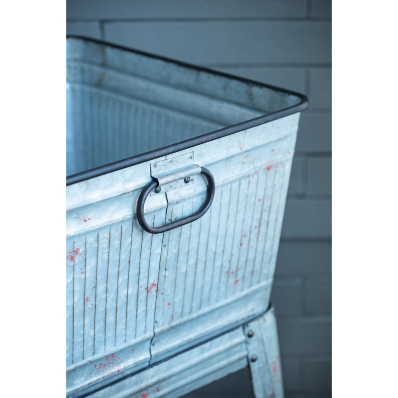 20.5x20.5x21" Metal Elevated Planter