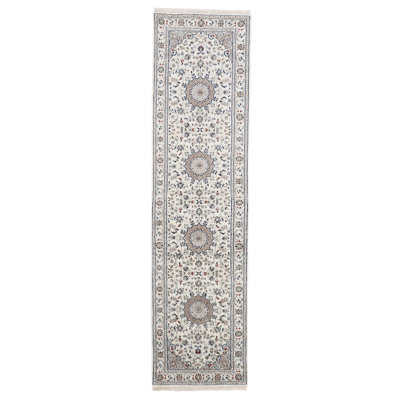 Nain Oriental Wool Hand Woven Area Rug