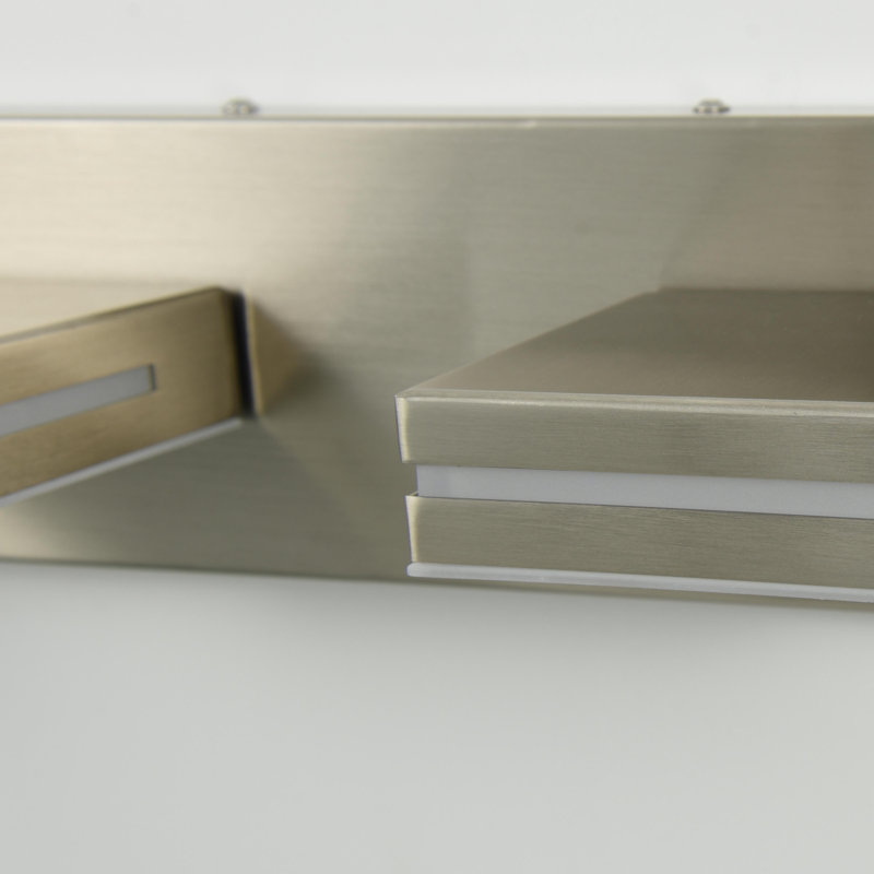 Lumières de meuble-lavabo modernes à DEL à intensité variable pour miroir, Trois lumières, Nickel brossé