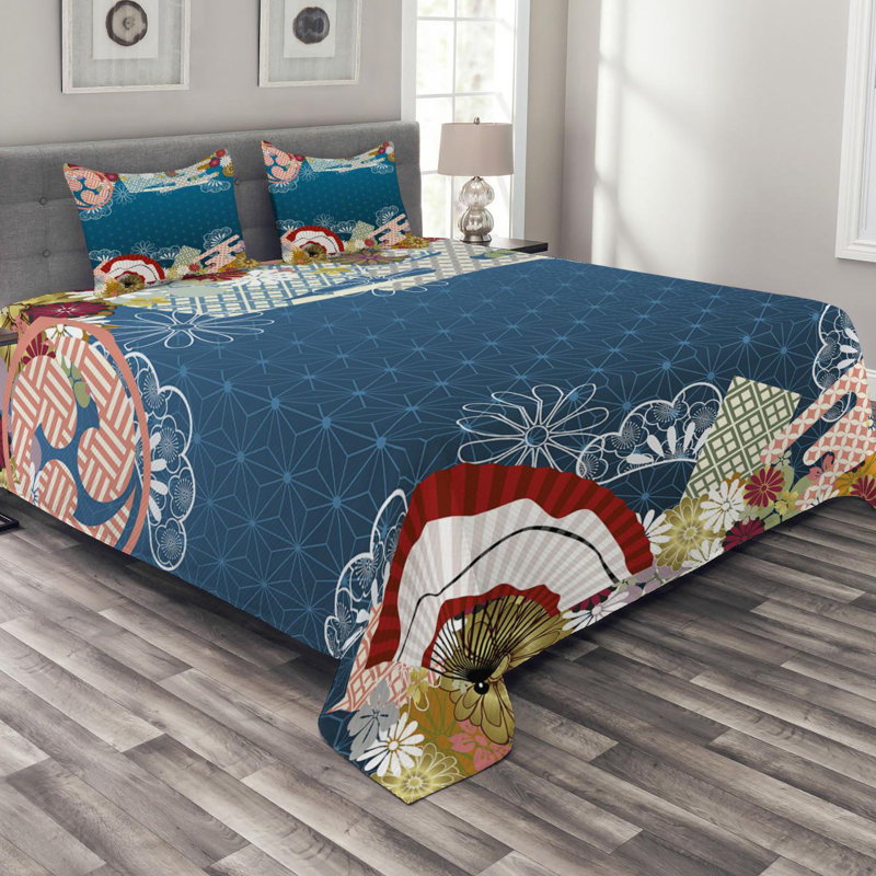 Coastal Floral Coverlet, Queen Coverlet + 2 Shams