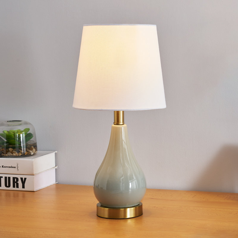 Ensemble de lampes de table modernes en céramique 18 "avec ports USB et base en bronze antique poli Conyer, Bleu pâle