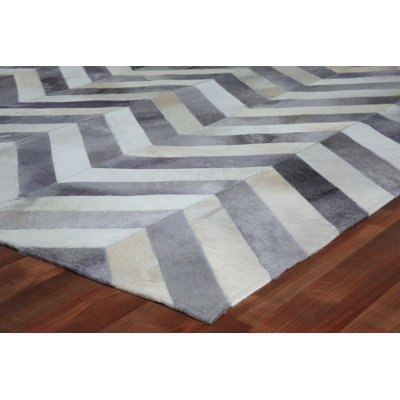 Natural Hide Cowhide Chevron Indoor Rug