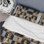 Ensemble de housse de couette doré à motif d'échecs noir II-109144759