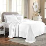 Superior Solitaire Waffled Matelassé Bedspread Set with Shams