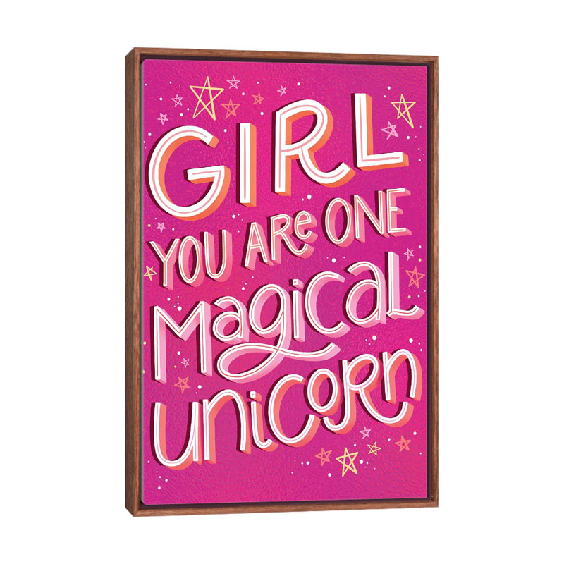 «Tween Girl Power V» par Richelle Garn - reproduction d'art textuel, H 40 po x l 26 po x P 1,5 po, Toile avec cadre brun