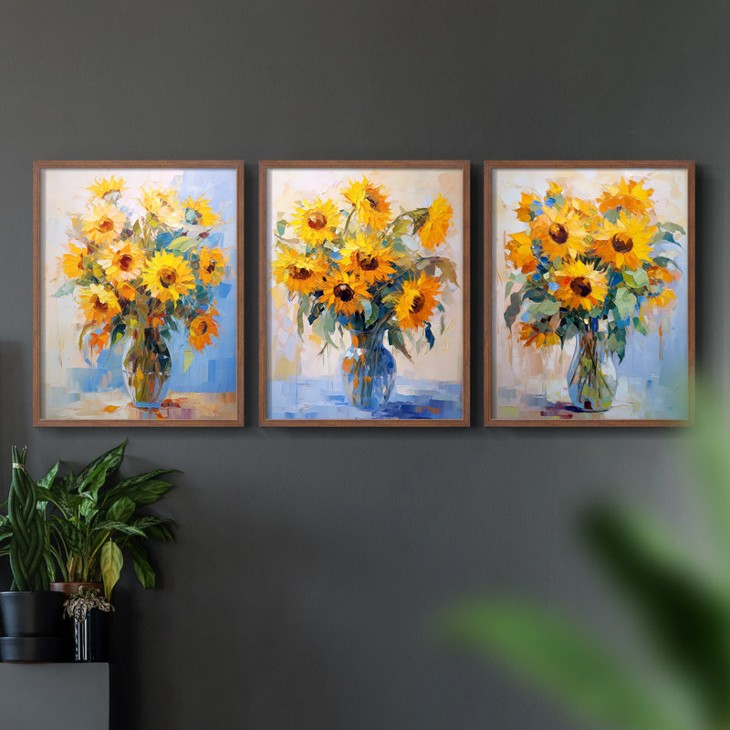 Étude florale CLVI - Ensemble de 3 estampes numériques - Prêt à accrocher, Cadre noyer, H 20 po x l 16 po
