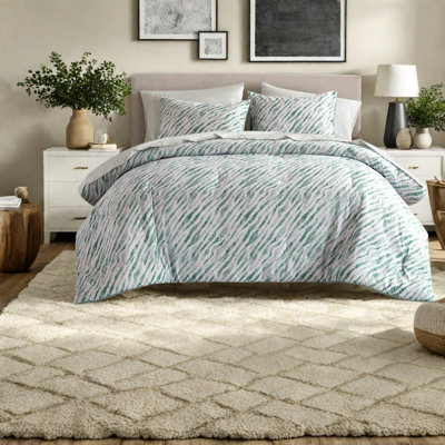 Striped and Abstract Comforter Set