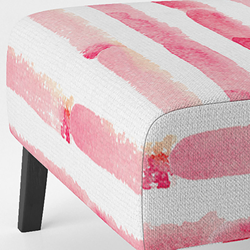 Fauteuil de chambre rembourré à motifs rose et blanc