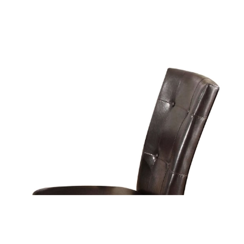 2 chaises d'appoint en cuir et finition noyer