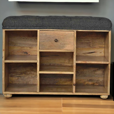 Queenstown Shoe Storage