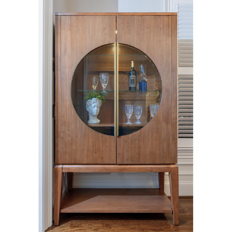 Manhattan Valley - Curio with Touch Lighting - Vintage Chestnut Finish, Vintage Chestnut