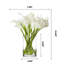 Arrangement floral de lys dans un vase-985737996