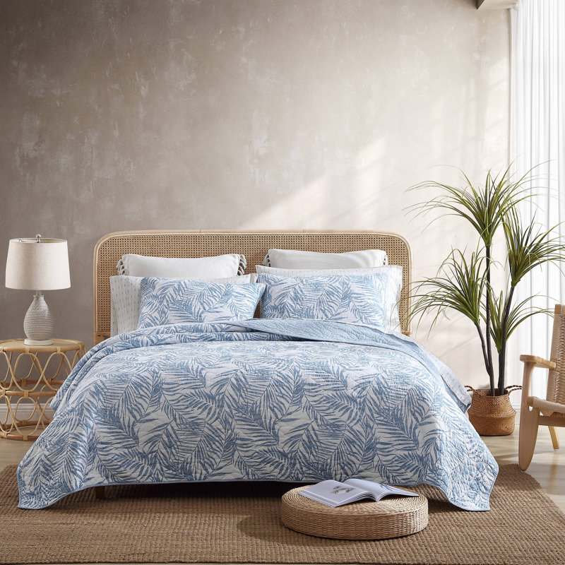 Tommy Bahama Palmday Cotton Reversible Quilt Set, Medium Blue, King Quilt + 2 King Shams