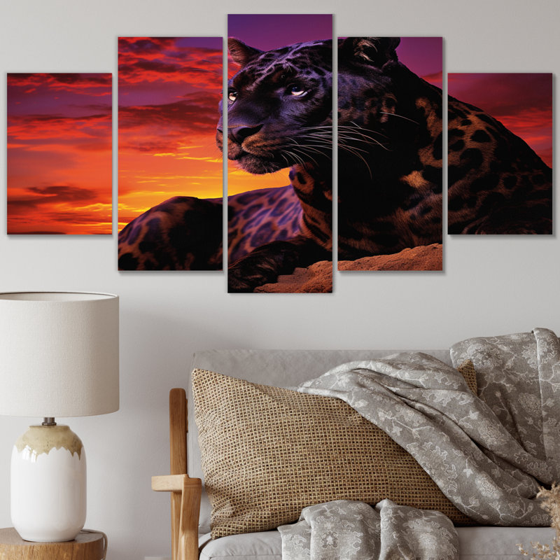 Orange, panthère mauve contre l'horizon I - animaux, art mural, salon, 5 panneaux