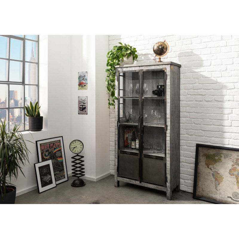 HEAVY INDUSTRY Booth Display
