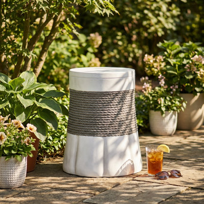 Stylish Outdoor Retro Woven Rope and Fan-Base Side Table