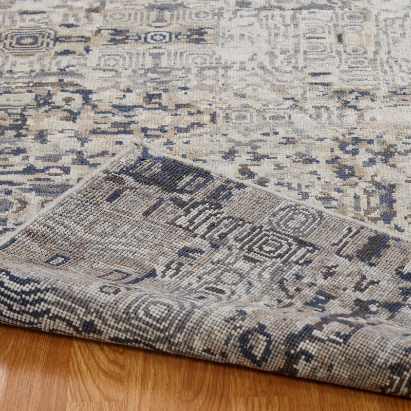 Hercules Abstract Area Rug in Gray, Rectangle 4' x 6'