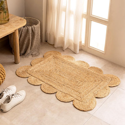 Natural Jute Area Rug 2x3ft Braided Scalloped Boho Home Decor Handwoven Indoor Rug for Kitchen, Doormat, Bedroom, Entryway
