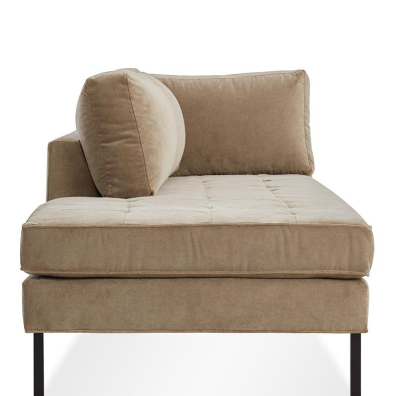 Élégante chaise en bouleau de velours, Orienté à droite