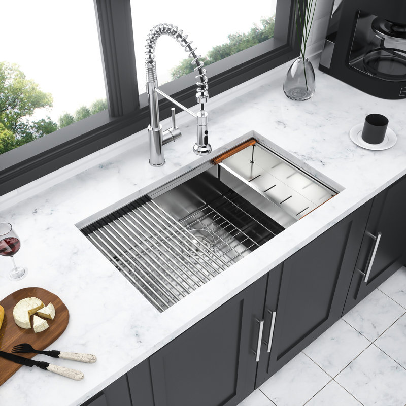 Évier de cuisine en acier inoxydable 33 po - 33 po et chemin de roulement intégré de 304 po pour le rangement des accessoires