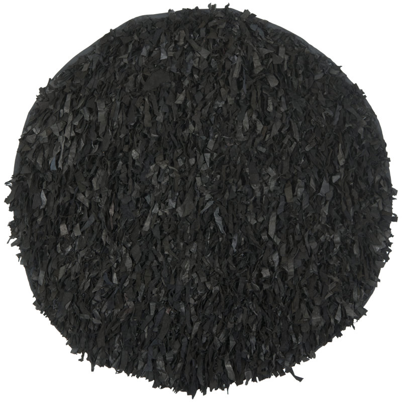 Tapis noir II, Rond 4 pi
