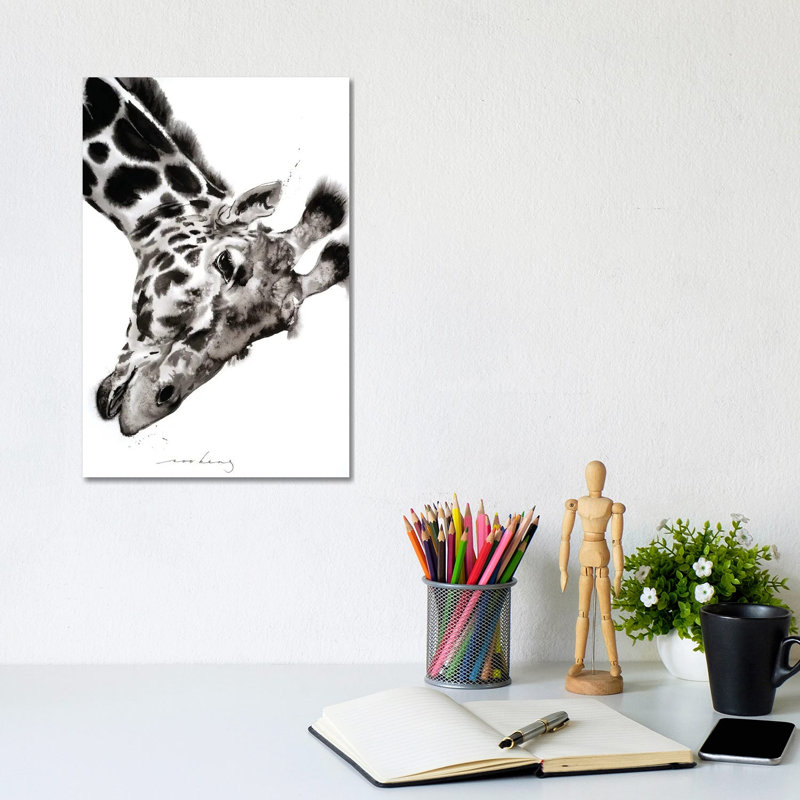 Giraffe by Soo Beng Lim - Wrapped Canvas Print, 20.32 cm H x 30.48 cm W