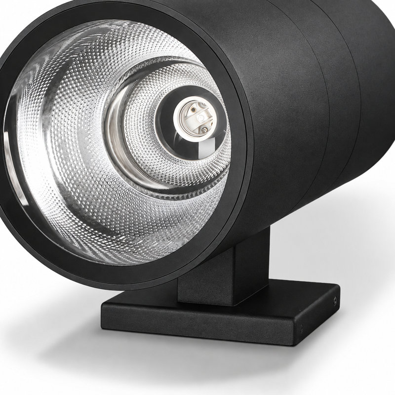 Applique murale extérieure cylindrique en aluminium noir mat Lund, réglable en hauteur et en profondeur, 22 po