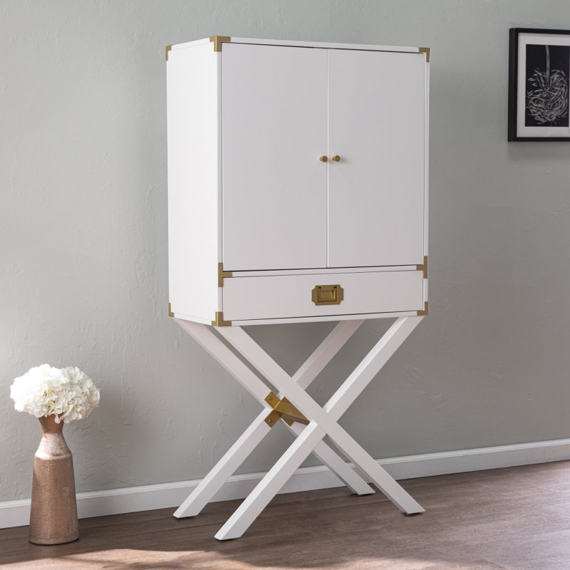 Grande armoire de campagne avec rangement Campaign