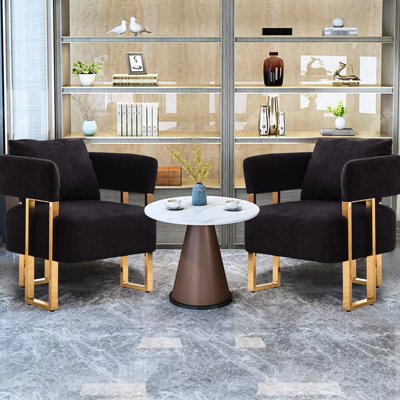Fauteuil confortable avec pieds carrés dorés - Revêtement en molleton noir pour salon, vestiaire, bureau, salle de réception