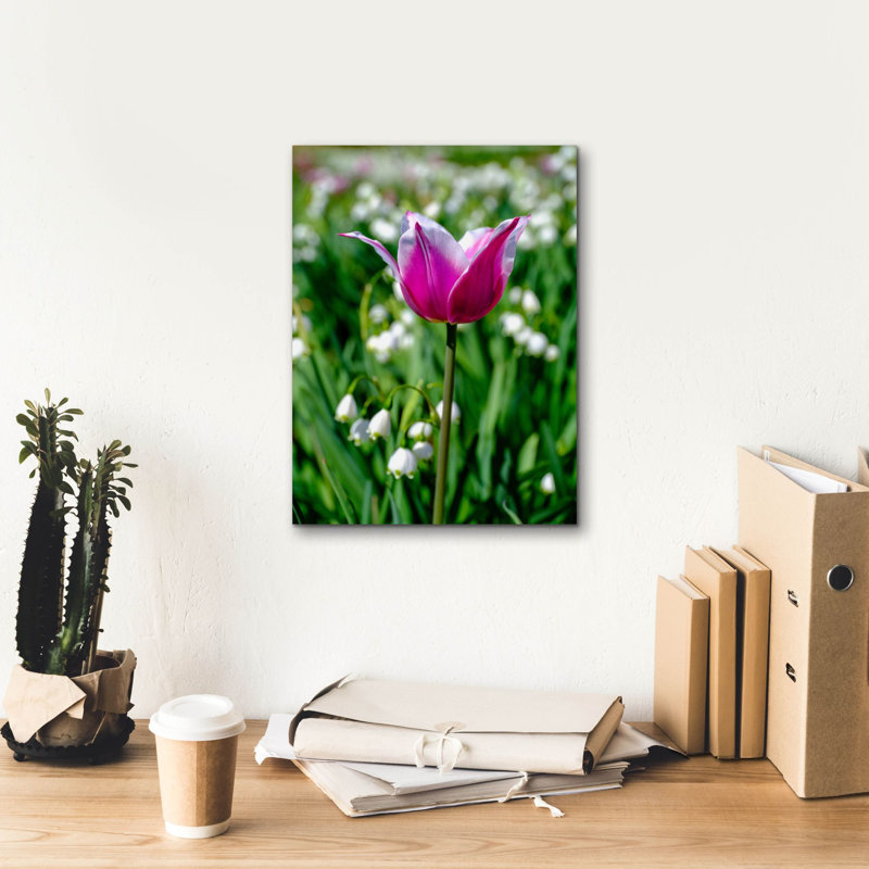 «Flower Iv» par Epic Portfolio, art mural sur toile, H 16 po x l 12 po x P 0,75 po