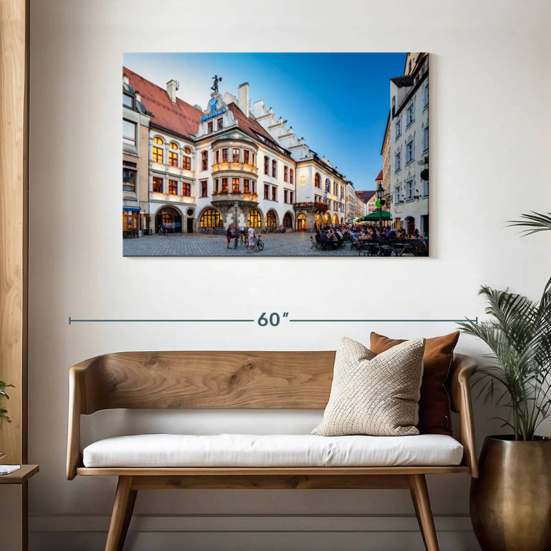 Nicci Hofbrauhaus Am Platzl, H 30 po x l 45 po