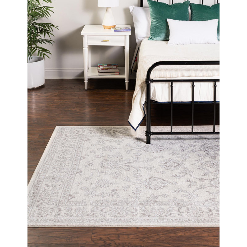 Hillyer Floral Indoor Rug, Rectangle 9' x 12'