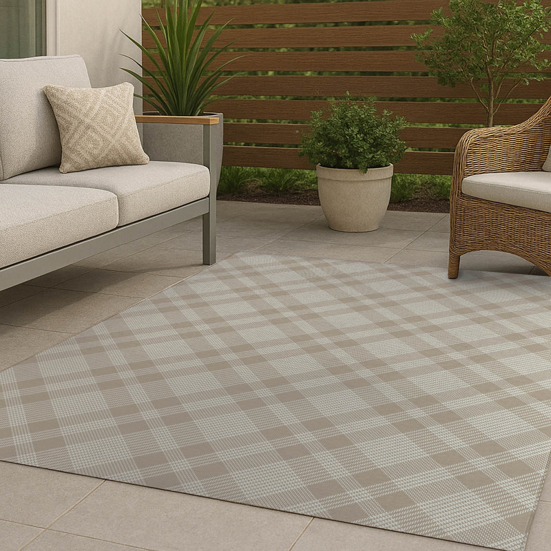 Lily Tartan Non-Slip Outdoor Rug, Rectangle 4' x 6'