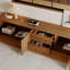 Meuble télé 78 po Mid-Century moderne avec portes cannelées, centre de divertissement en noyer avec armoires et tiroirs, console de télévision à profil bas pour téléviseur de 85 po ou moins-1526255219
